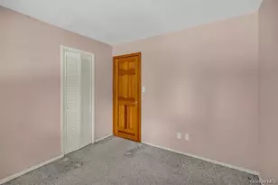 2810 Chestnut Ave, Ronkonkoma, NY 11779 - Photo 17