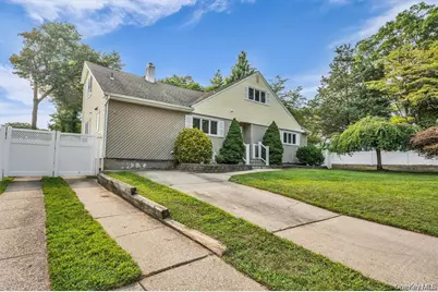 2810 Chestnut Avenue #First Floor, Ronkonkoma, NY 11779 - Photo 1