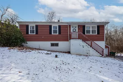 3 Easy Street, Hopewell Junction, NY 12533 - Photo 1