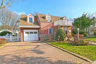 60 Connecticut Ave, Freeport, NY 11520 - Photo 3