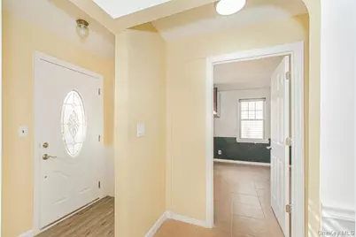 297 Otis Avenue, New York, NY 10306 - Photo 11