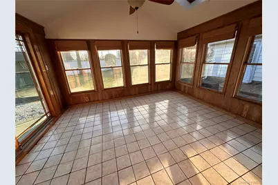 2480 Fir Court, East Meadow, NY 11554 - Photo 19