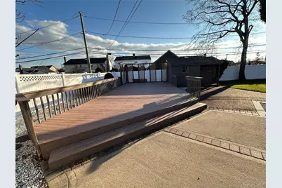 2480 Fir Court, East Meadow, NY 11554 - Photo 27