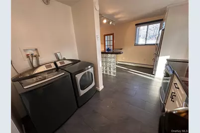 2480 Fir Court, East Meadow, NY 11554 - Photo 7