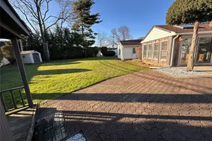 2480 Fir Ct, East Meadow, NY 11554 - Photo 25