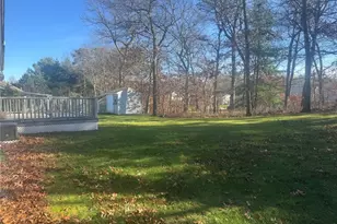 1407 Middle Rd, Calverton, NY 11933 - Photo 21