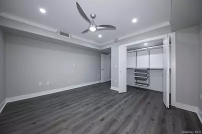 100 Glen Street #N2322, Glen Cove, NY 11542 - Photo 5