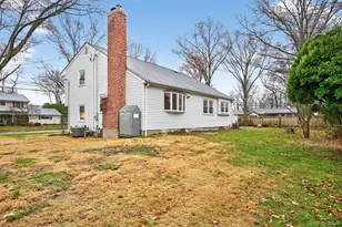 1 Tracy Dr, Huntington, NY 11743 - Photo 21