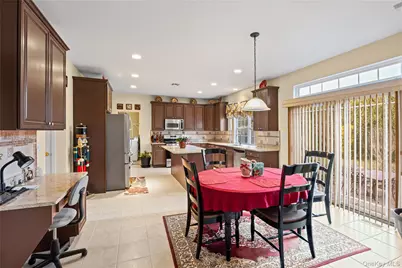 4 Avolet Court, Mount Sinai, NY 11766 - Photo 7