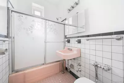 245 Rumsey Rd #2X, Yonkers, NY 10701 - Photo 7