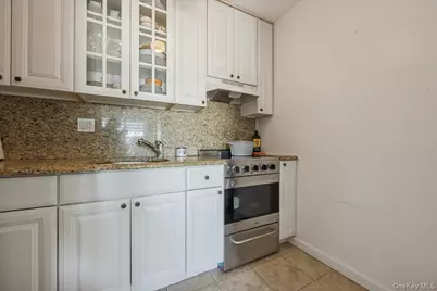 855 E Broadway #4G, Long Beach, NY 11561 - Photo 11