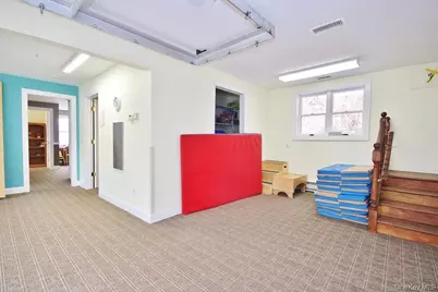 534 Route 6, Mahopac, NY 10541 - Photo 9