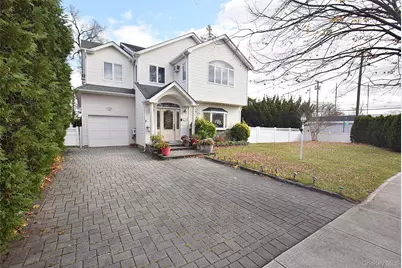 2 Aster Drive, New Hyde Park, NY 11040 - Photo 3