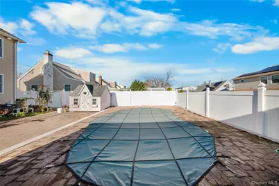 2421 Atlantic Boulevard, Wantagh, NY 11793 - Photo 23