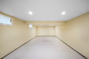 2421 Atlantic Blvd, Wantagh, NY 11793 - Photo 17