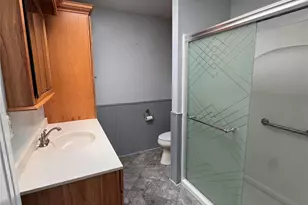 210 Schoenfeld Blvd, Patchogue, NY 11772 - Photo 11