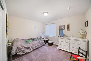 268 Brettonwoods Dr, Coram, NY 11727 - Photo 19