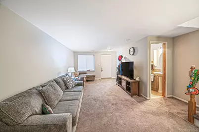 268 Brettonwoods Drive, Coram, NY 11727 - Photo 5