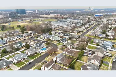 203 Green Valley Road, East Meadow, NY 11554 - Photo 31