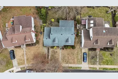 203 Green Valley Road, East Meadow, NY 11554 - Photo 27