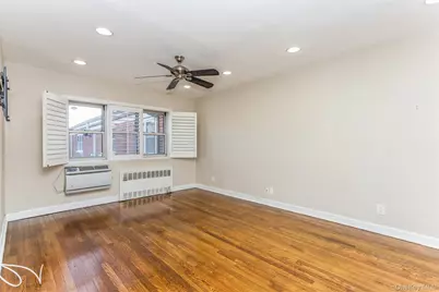 183 Drake Avenue #2E, New Rochelle, NY 10805 - Photo 1