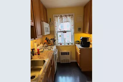 682 Tuckahoe Road #3D, Yonkers, NY 10710 - Photo 7