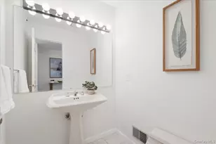 39 Alex Dr, White Plains, NY 10605 - Photo 9