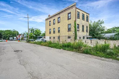 7602 Blake Avenue, Howard Beach, NY 11414 - Photo 5