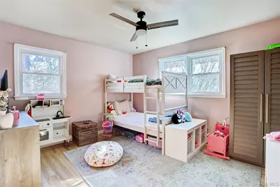 160 Pascack Road, Chestnut Ridge, NY 10965 - Photo 11