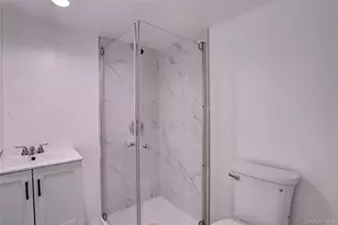 160 Pascack Rd, Chestnut Ridge, NY 10965 - Photo 17