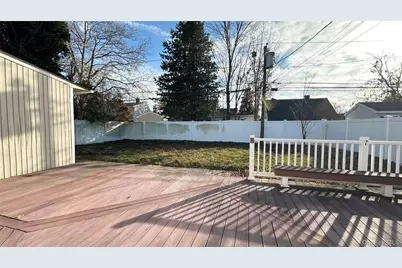 34 Marksman Lane, Levittown, NY 11756 - Photo 15