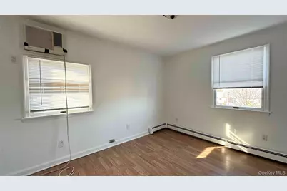 34 Marksman Lane, Levittown, NY 11756 - Photo 11