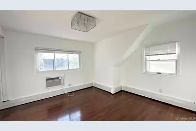 34 Marksman Lane, Levittown, NY 11756 - Photo 13