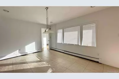 34 Marksman Lane, Levittown, NY 11756 - Photo 3