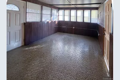 32 Flintlock Drive, Shirley, NY 11967 - Photo 9