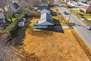 32 Flintlock Dr, Shirley, NY 11967 - Photo 15