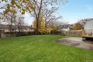 842 Brook St, West Babylon, NY 11704 - Photo 15