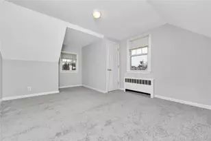 842 Brook St, West Babylon, NY 11704 - Photo 35