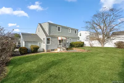 178 Farnum Boulevard, Franklin Square, NY 11010 - Photo 25