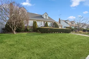 178 Farnum Blvd, Franklin Square, NY 11010 - Photo 29