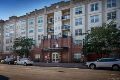 100 Glen Street #N2514, Glen Cove, NY 11542 - Photo 1