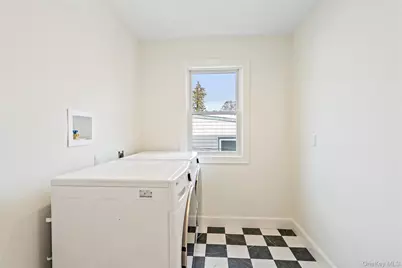 81 Bayview Avenue, Massapequa, NY 11758 - Photo 29