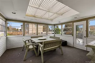 11 Marlboro Ln, East Islip, NY 11730 - Photo 17