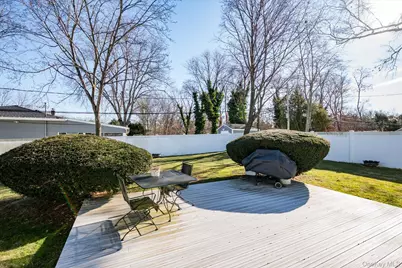 1 Shawnee Lane, Commack, NY 11725 - Photo 21