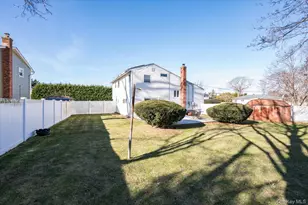 1 Shawnee Ln, Commack, NY 11725 - Photo 23