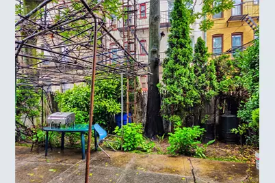 1722 Putnam Avenue, Ridgewood, NY 11385 - Photo 7