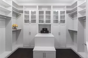 3000 Royal Ct, North Hills, NY 11040 - Photo 13