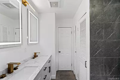 10 S 30th Street, Wyandanch, NY 11798 - Photo 21