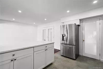 10 S 30th Street, Wyandanch, NY 11798 - Photo 17