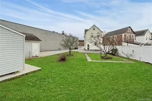 247-23 91st Ave, Bellerose, NY 11426 - Photo 31